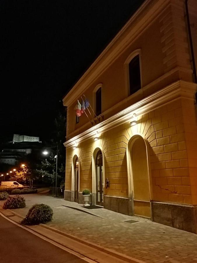 Auberge De La Gare - Dortoir & Ostello Hone Exterior foto